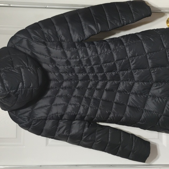 Reebok Quilted Thermal Lightweight Black Jacket With Hood - Picture 9 of 15